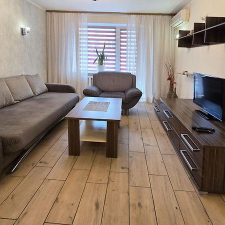 Home Hotel Apartments On Kontraktova Ploshcha Kiev Dış mekan fotoğraf
