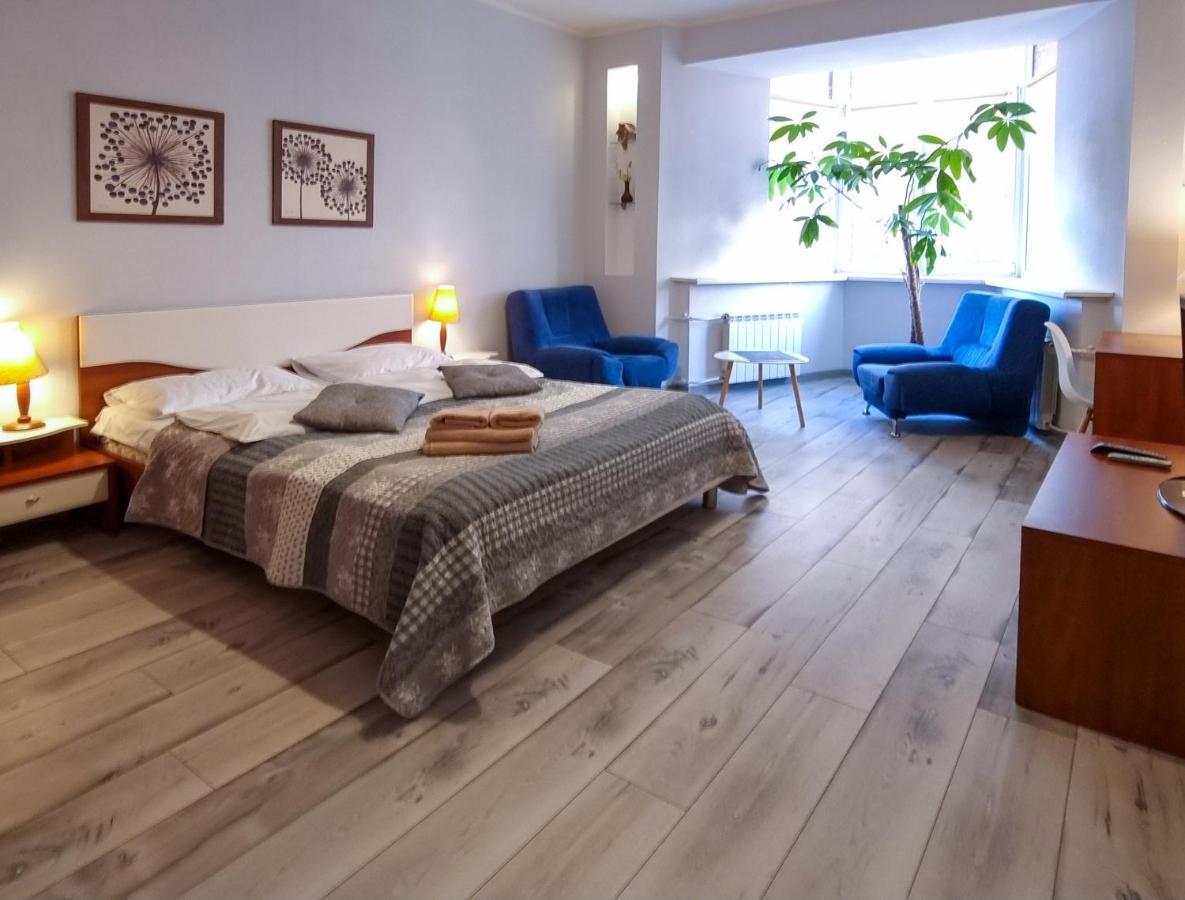 Home Hotel Apartments On Kontraktova Ploshcha Kiev Dış mekan fotoğraf
