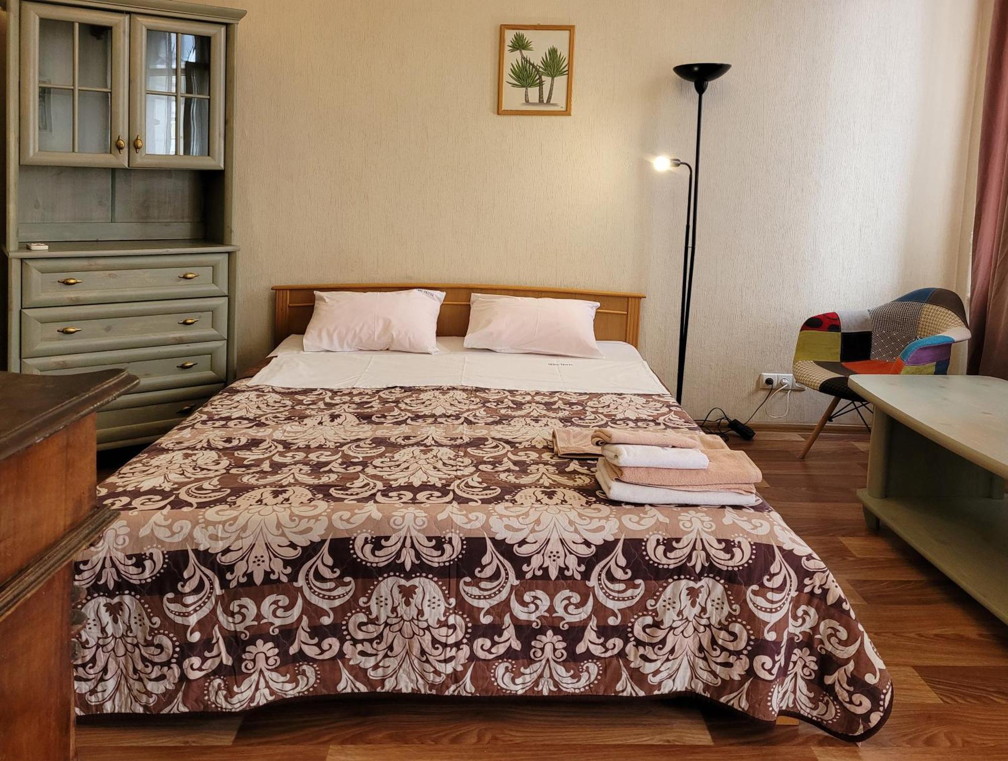 Home Hotel Apartments On Kontraktova Ploshcha Kiev Oda fotoğraf