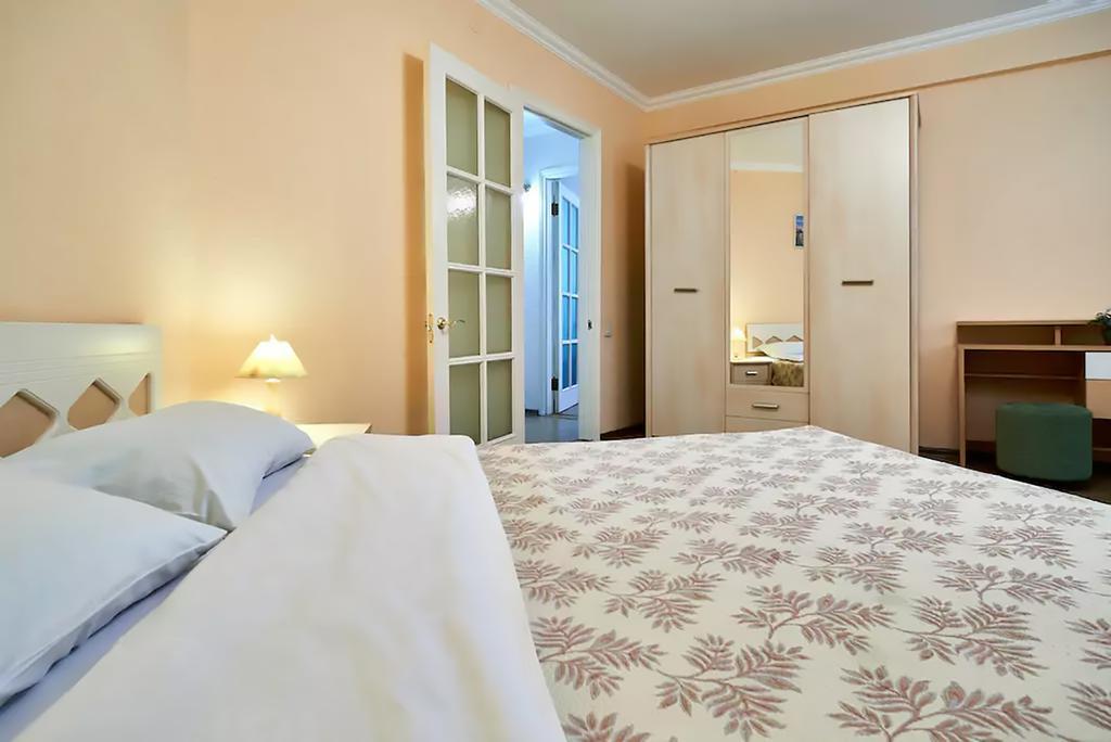 Home Hotel Apartments On Kontraktova Ploshcha Kiev Dış mekan fotoğraf