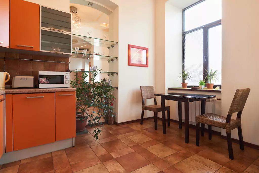 Home Hotel Apartments On Kontraktova Ploshcha Kiev Dış mekan fotoğraf