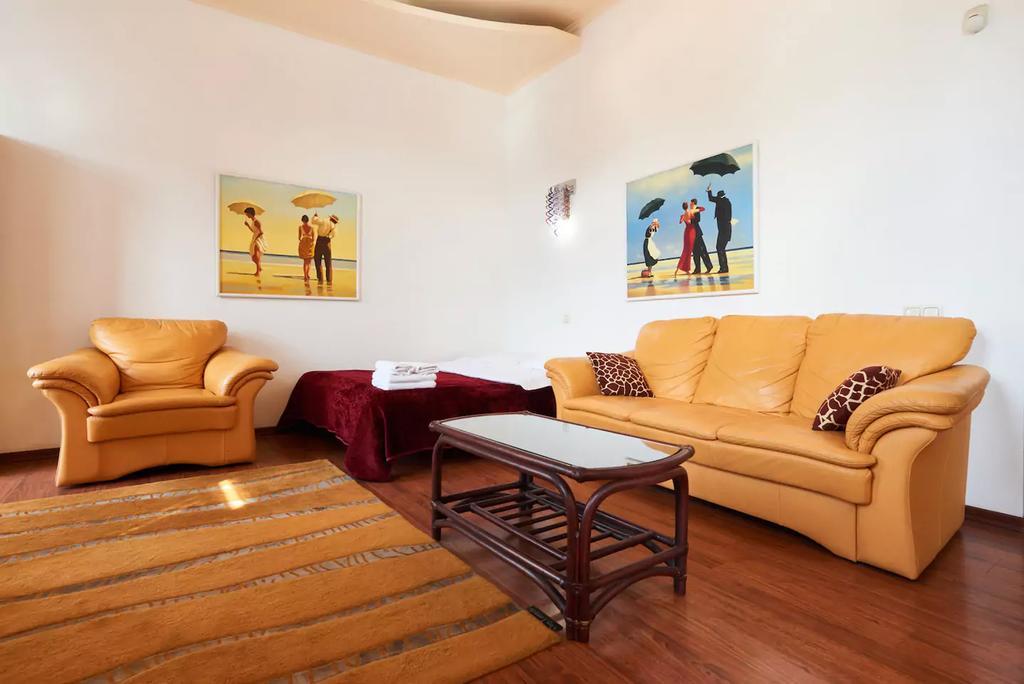 Home Hotel Apartments On Kontraktova Ploshcha Kiev Dış mekan fotoğraf